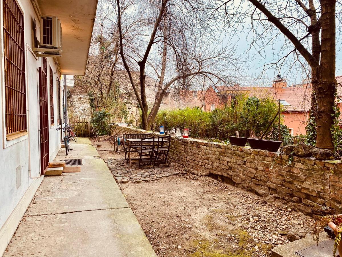 Pala Garden, Budapest